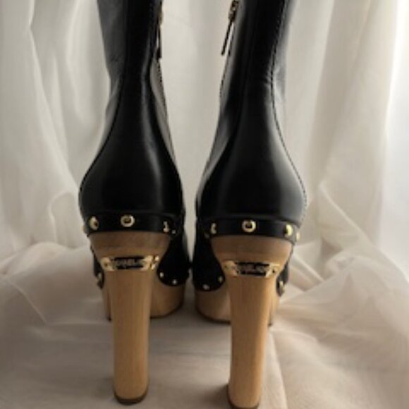 Michael Kors Beatrice Black Leather Gold Stud Booties - Size 9 - NWOT - Picture 3 of 4